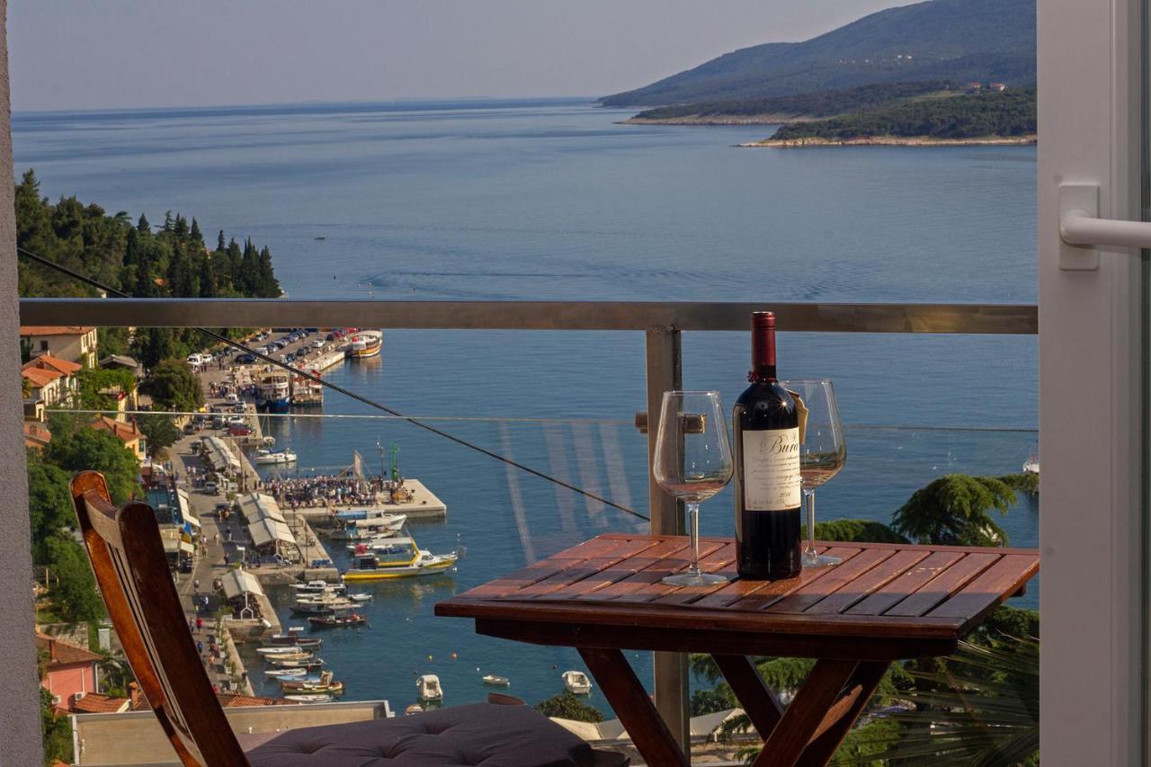 Small Apartment With A Big View Rabac Exterior foto